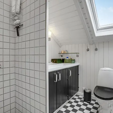 Lovely In With Sauna Hébergement de vacances *